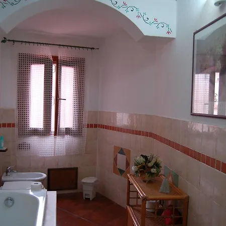 Alojamento de Acomodação e Pequeno-almoço L'arco *